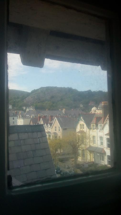 The Merrydale 3* Llandudno